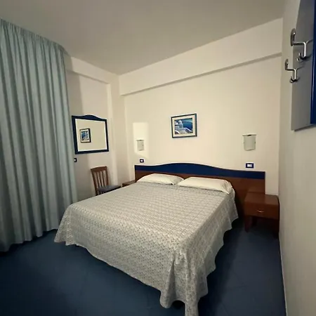 Hotel Godenizzo 3*